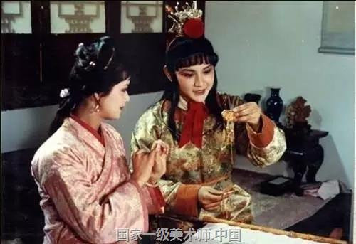 “工匠精神”是时下流行的热词。提起它,人人往往会说要向德国学习,向日本学习。其实工匠精神起源于中国。“如切如磋,如琢如磨”,这是中国古人在《诗经》