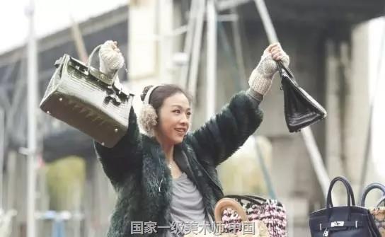 中国工匠 “工匠精神”是时下流行的热词。提起它,人人往往会说要向德国学习,向日本学习。其实工匠精神起源于中国。“如切如磋,如琢如磨”,这是中国古人在《诗经》